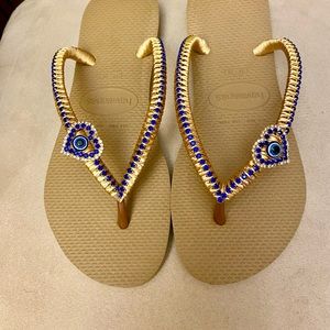 SOLD OUT Havaianas Flip Flops NWOT, Hand Decorated